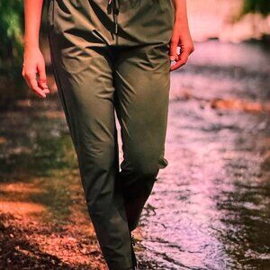 Olive Everywhere Pants - EU